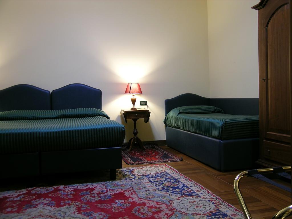 Relax Style House Central Rooms Pescara Ruang foto
