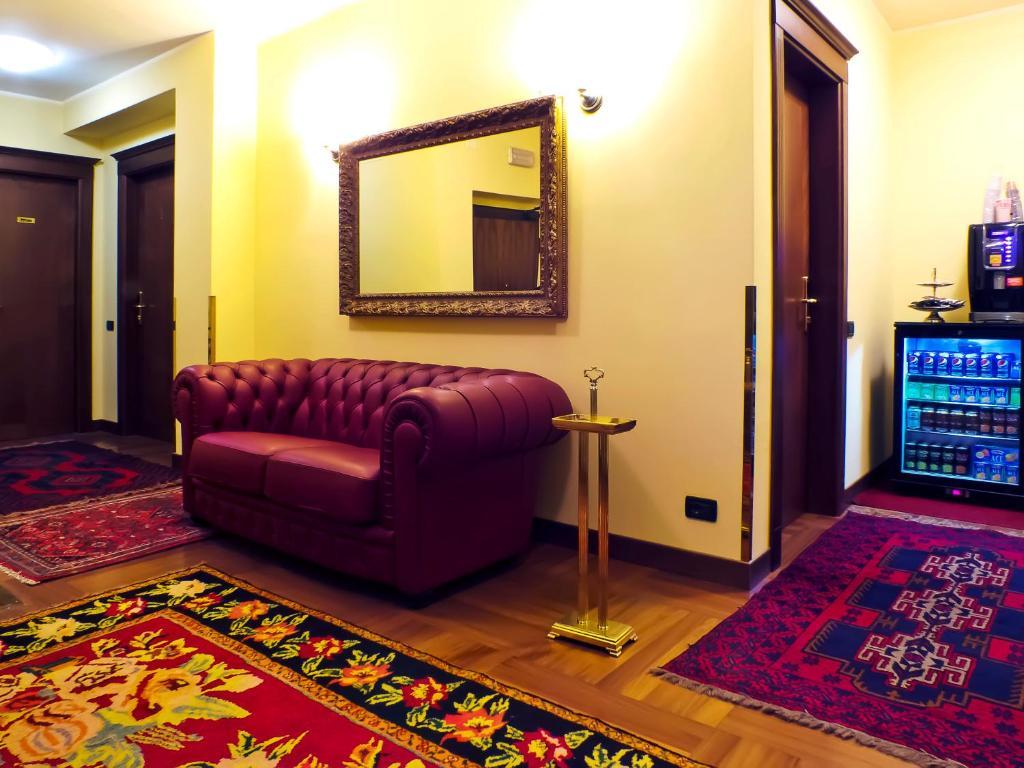 Relax Style House Central Rooms Pescara Bagian luar foto