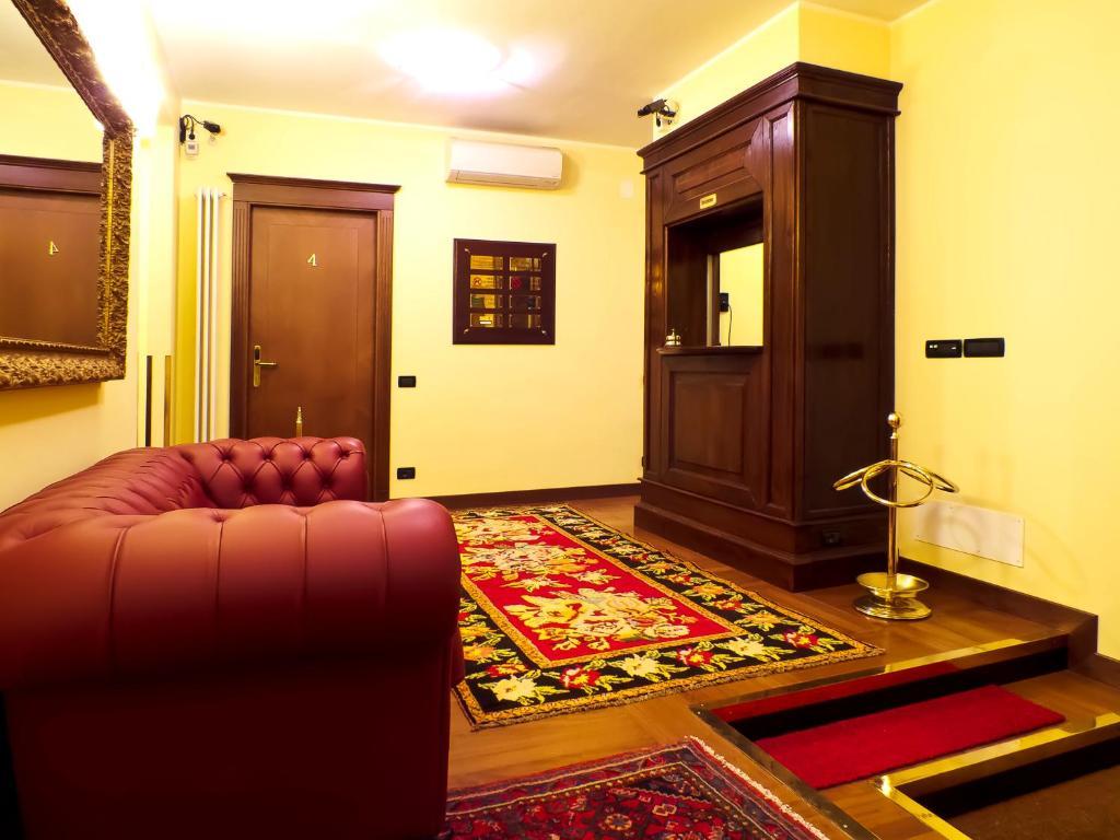 Relax Style House Central Rooms Pescara Bagian luar foto