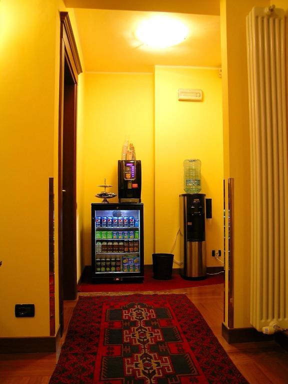 Relax Style House Central Rooms Pescara Bagian luar foto