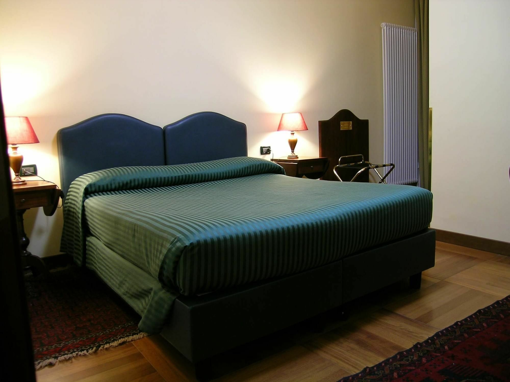 Relax Style House Central Rooms Pescara Bagian luar foto