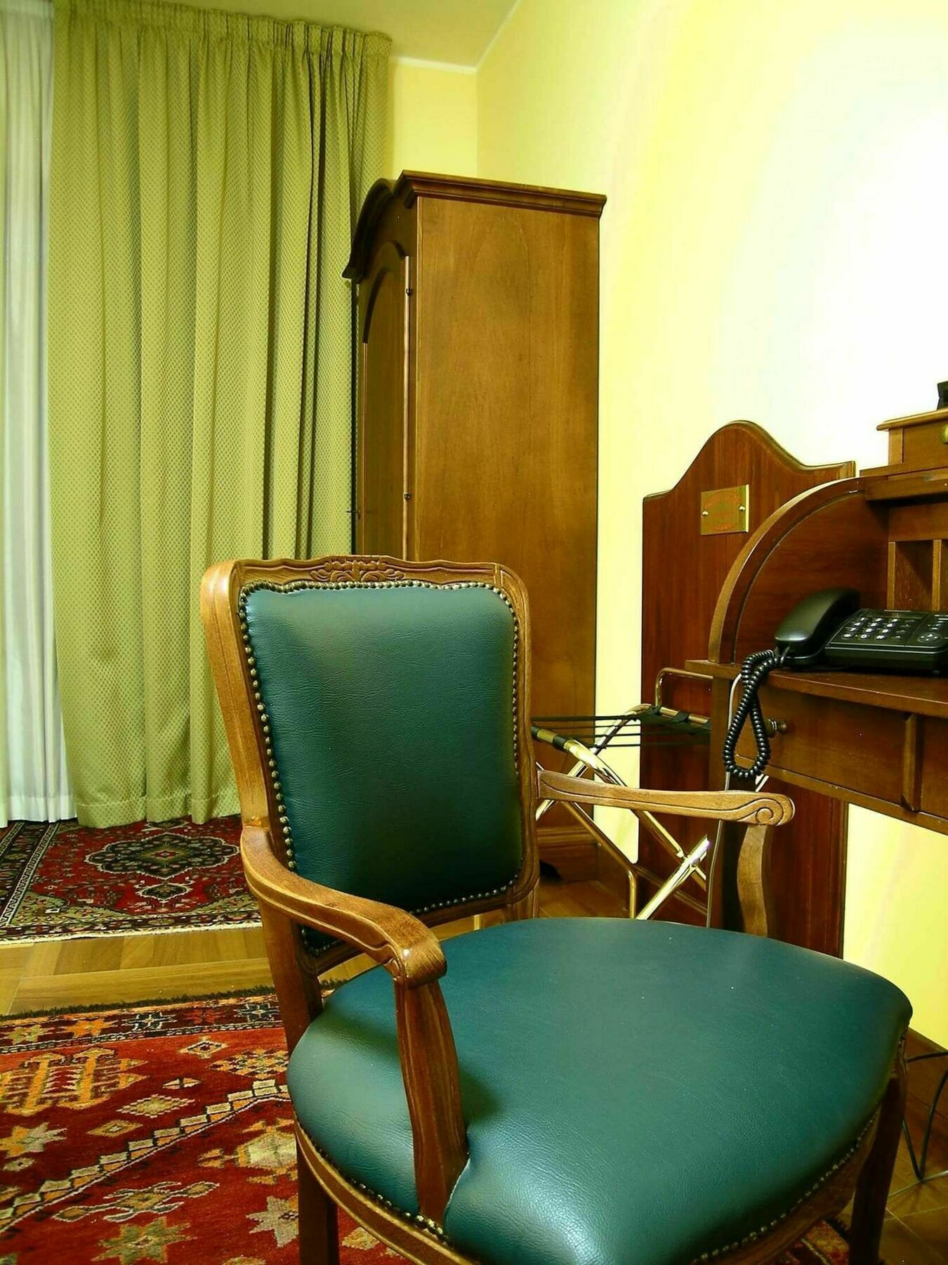 Relax Style House Central Rooms Pescara Bagian luar foto